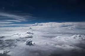 Hôm nay phù hợp với việc gì, việc nào nên cân nhắc và các lưu ý quan trọng.