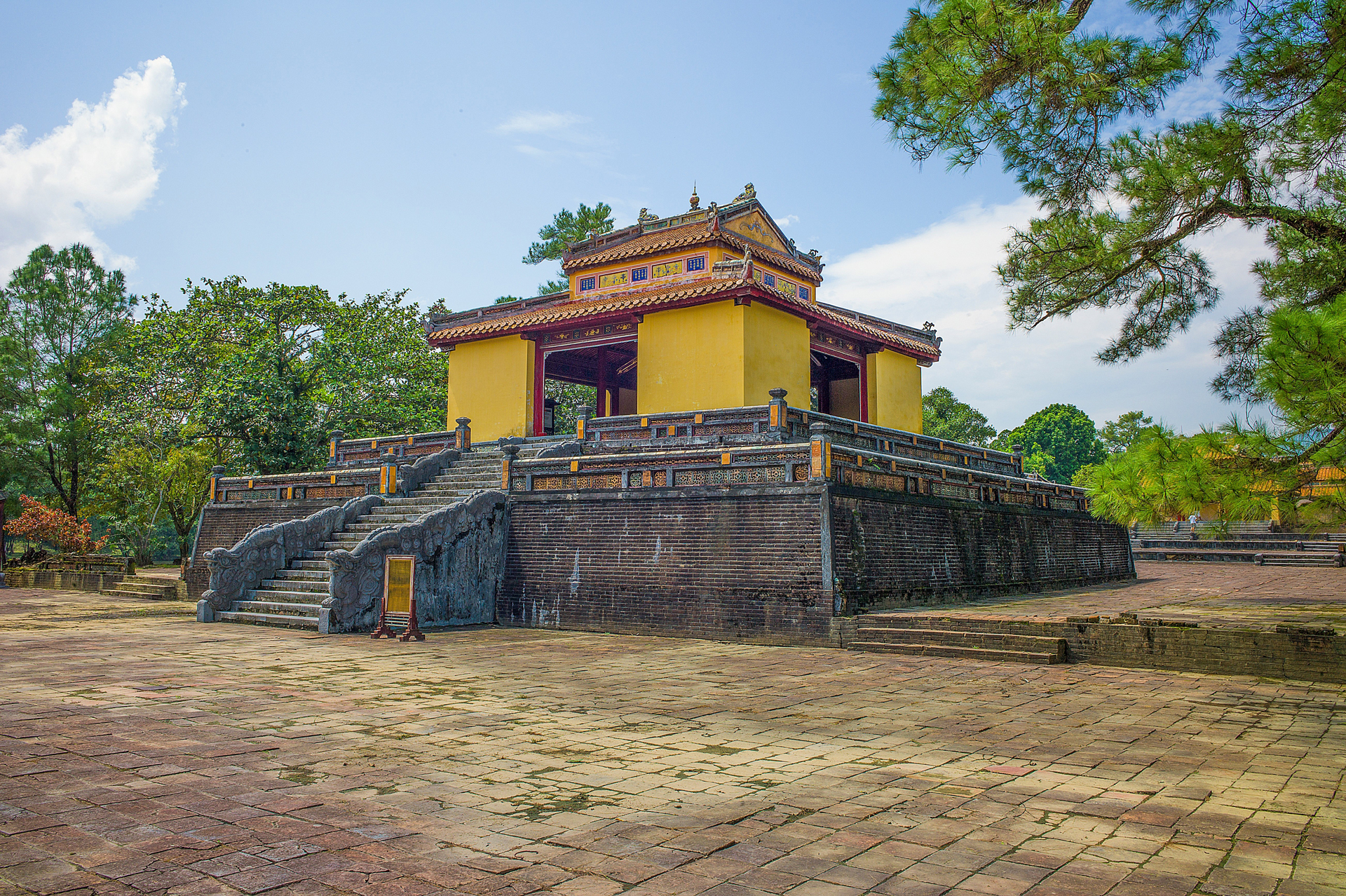 Lịch âm ngày 04/08/2052